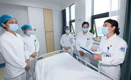 醫(yī)院免陪照護(hù)服務(wù)啟動(dòng)試點(diǎn)