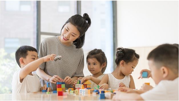 學(xué)前教育法即將施行：依法保障幼師權(quán)益，提升職業(yè)幸福感