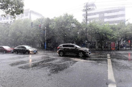 暴雨黃色預(yù)警：湖北江西廣西等5省區(qū)部分地區(qū)有大暴雨