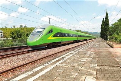 全國鐵路7月1日起實(shí)行新的列車運(yùn)行圖