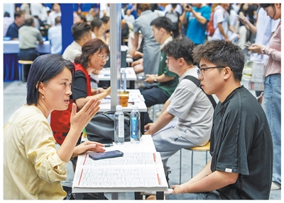 從校園到職場 就業(yè)服務(wù)不斷線