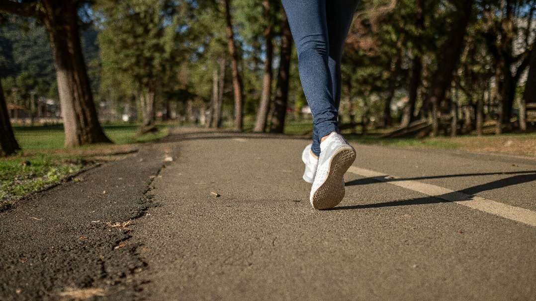 女性在生理期不能運(yùn)動(dòng)……是真是假？ | 謠言終結(jié)站