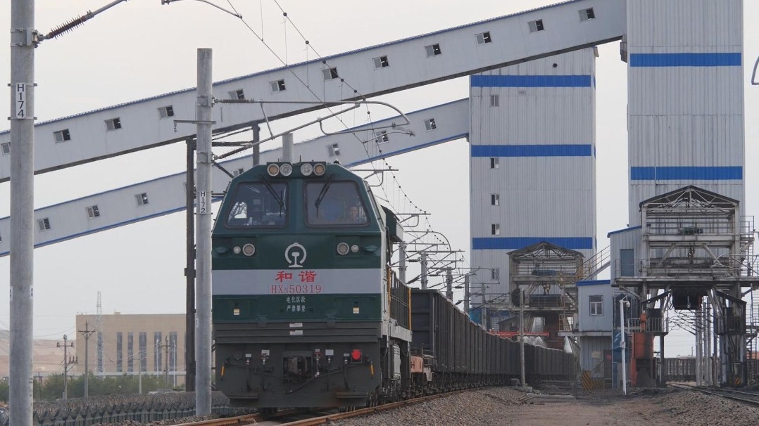 前7個月國家鐵路發(fā)送貨物23.31億噸 同比增長3.3%